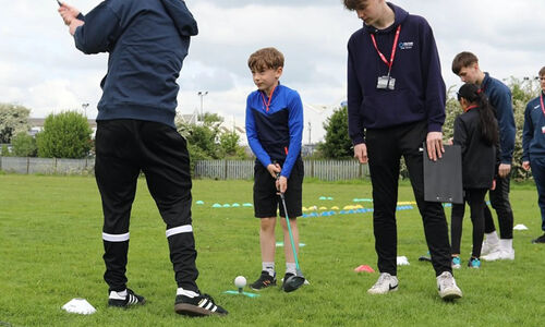 Primary School Pupils Tee Off At Golfway Festival In Telford