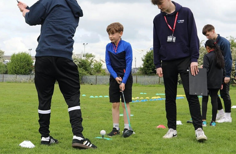 Primary School Pupils Tee Off At Golfway Festival In Telford
